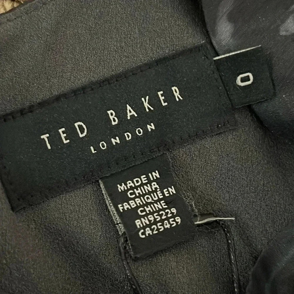 Ted Baker Ayymee Printed Puff Sleeve Blouse - Picture 11 of 15